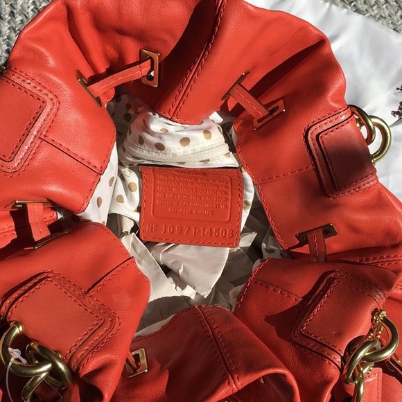 Coach drawstring shoulder tote with wallet - Picture 3 of 6